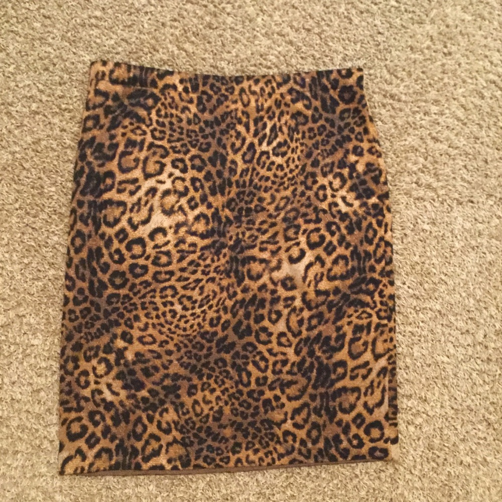 ST JOHN Anise Multi size Large NWT